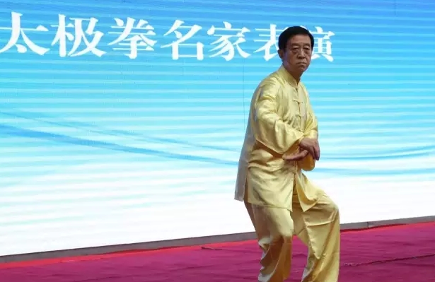 �������������������������ж������������٣�
