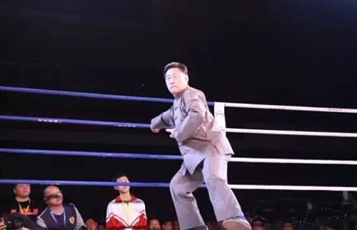 ��С���ڱ�������̨����ʾ̫������