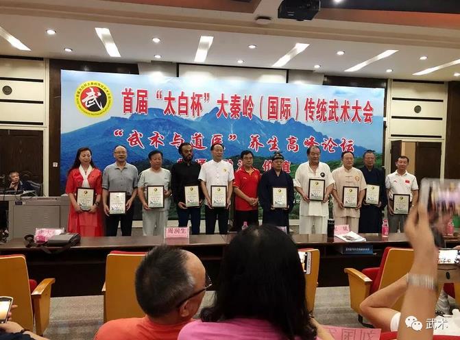 ר�Ҿ����ݽ���Ӱ